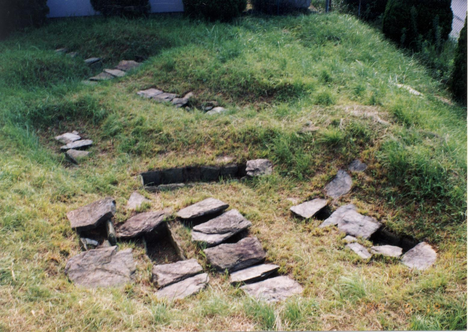 原石棺群