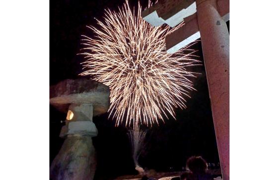 築上町カウントダウン花火-0