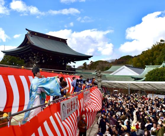Miyajidake Shrine – Setsubun Festival Lucky Bean-Throwing Ceremony-0