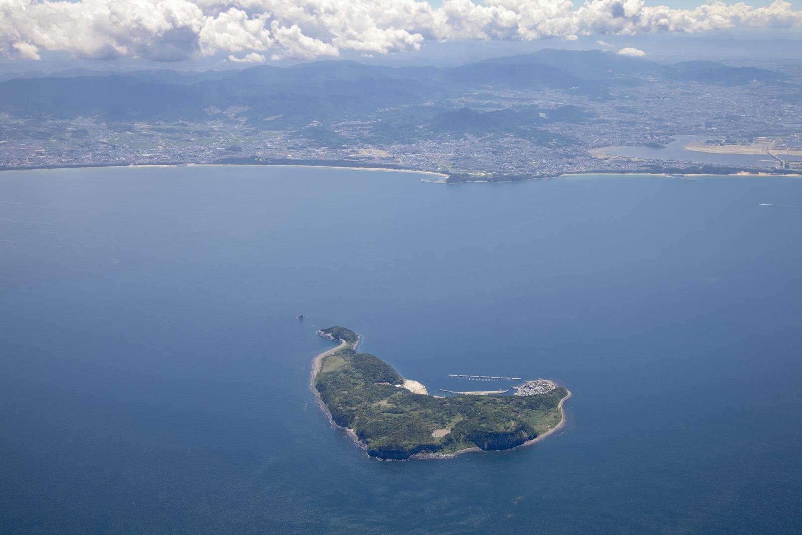 相島