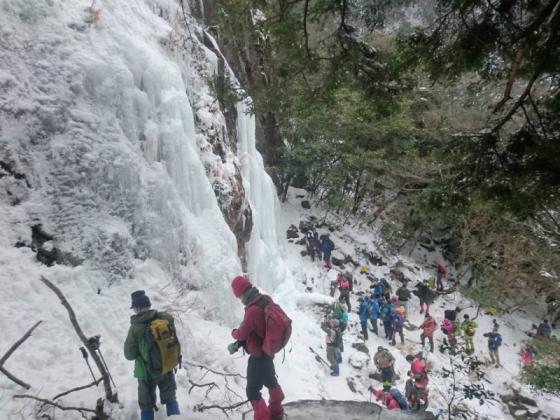 The Great Icicle of Kawaradani (a.k.a. Nanshogataki Waterfall)-4