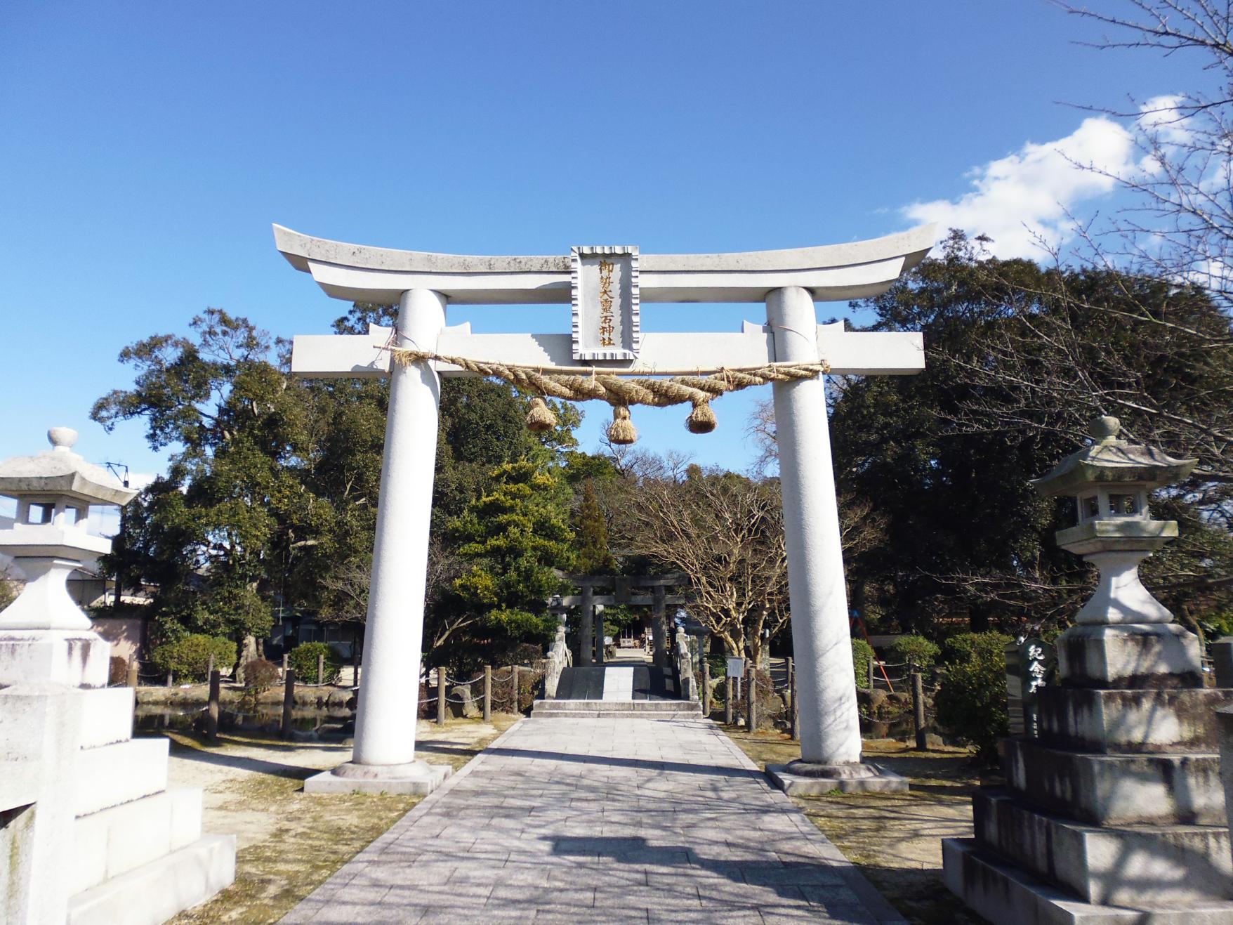 御勢大霊石神社-1