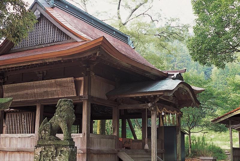 庇佑姻缘的鲑神社-1