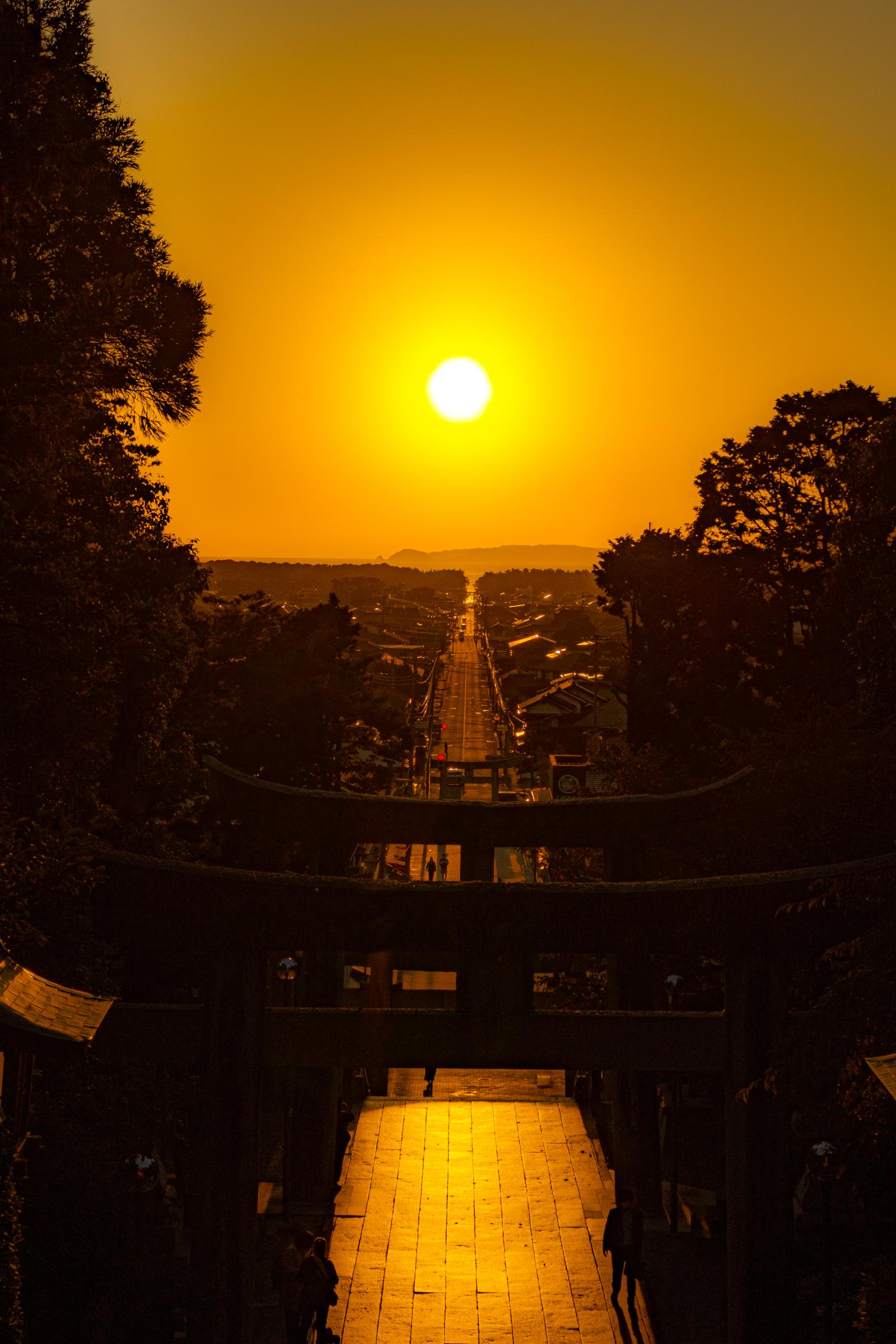 光の道 夕陽のまつり-0