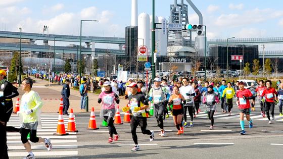 Kitakyushu Marathon with gorgeous finishing medals-0