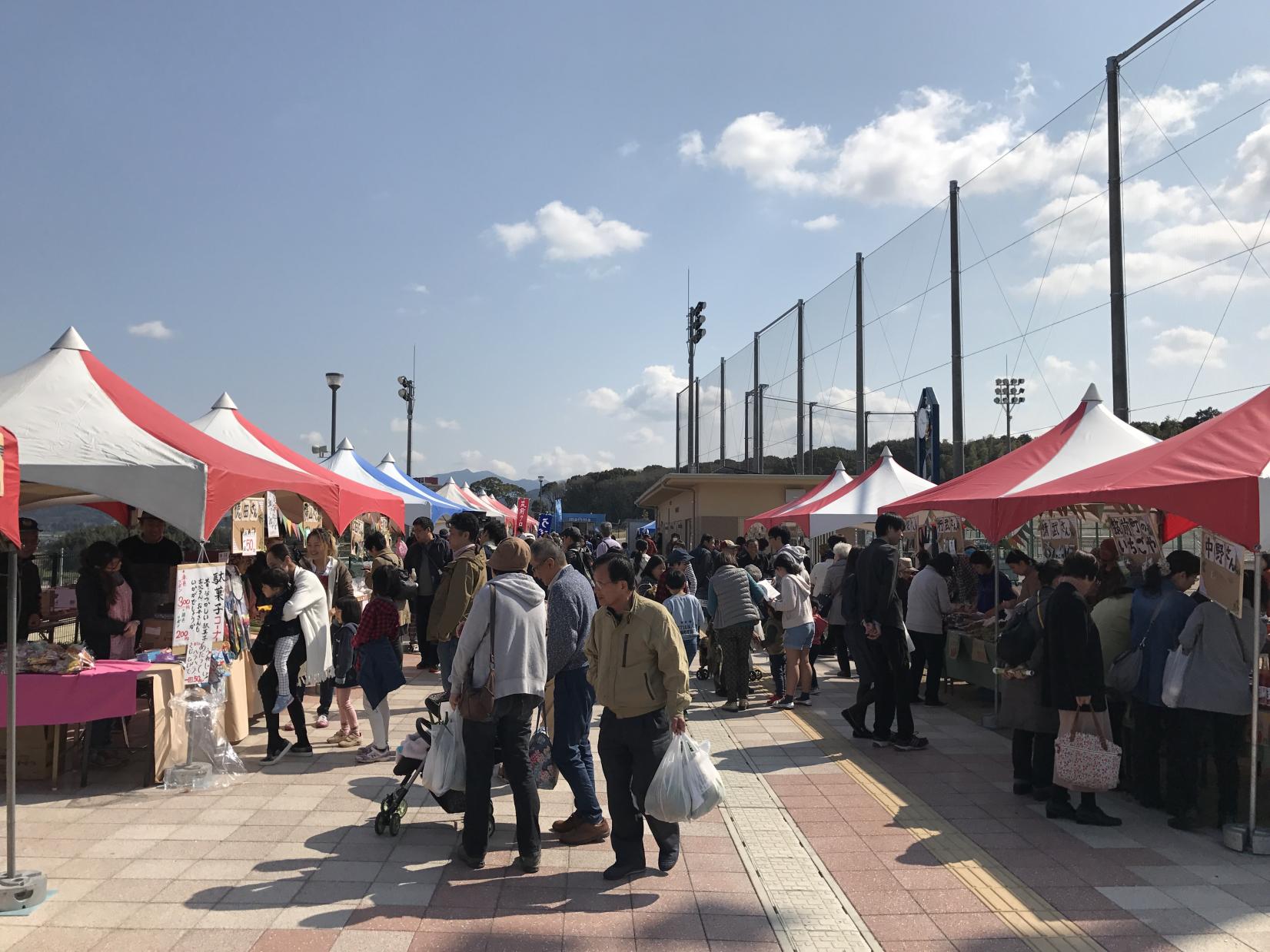 城山マルシェ（筑前町）　-1