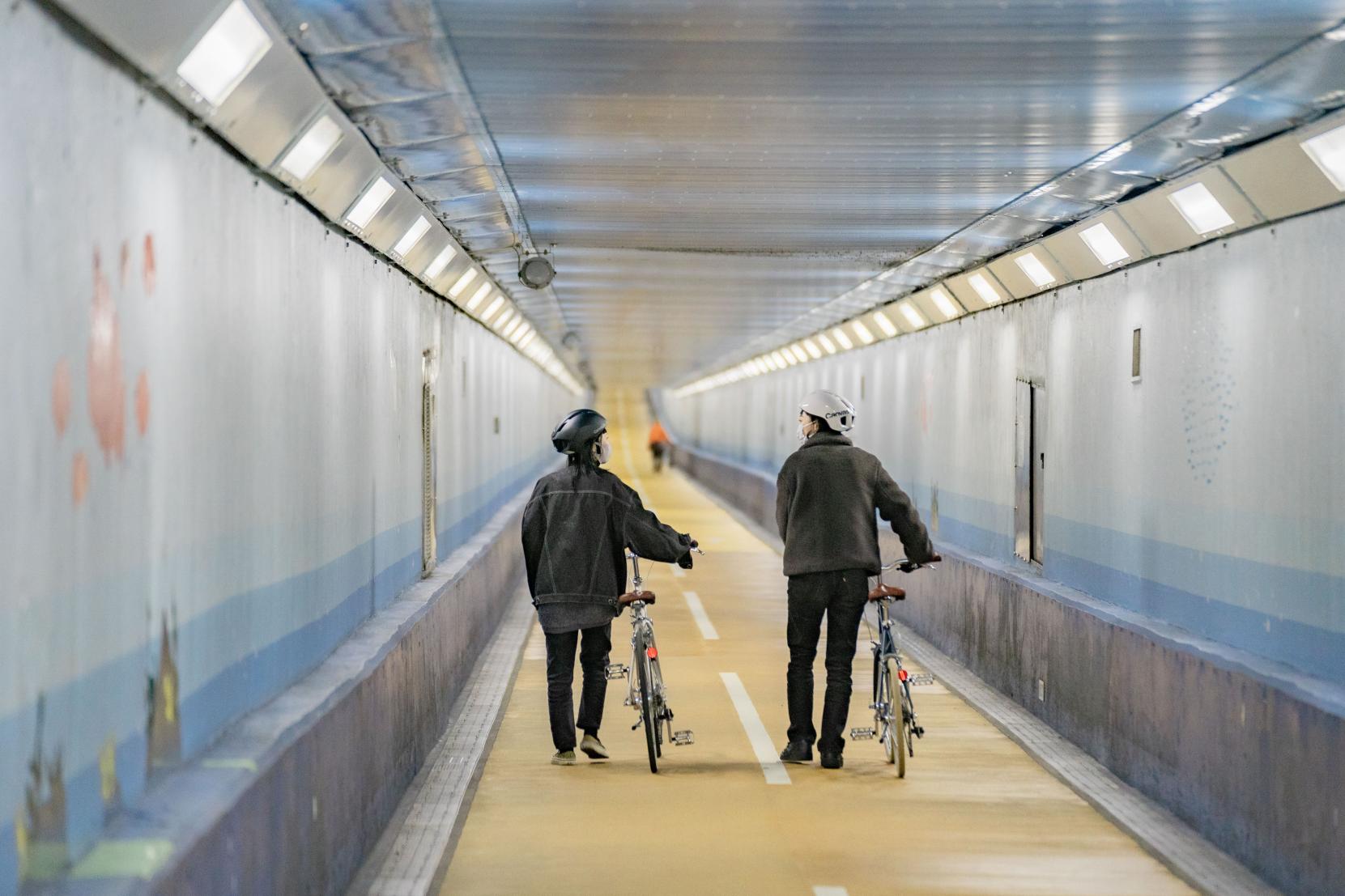 Kanmon Pedestrian Tunnel-2