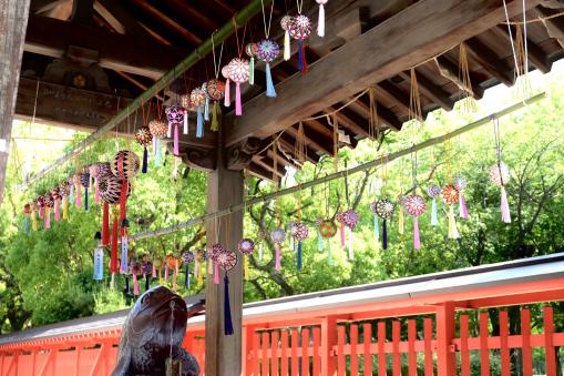 鯛の口から出ている水で清める 十日恵比須神社-2