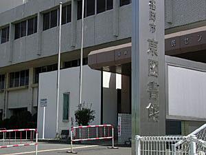 福岡市東図書館-1