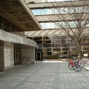 福岡市西図書館-1