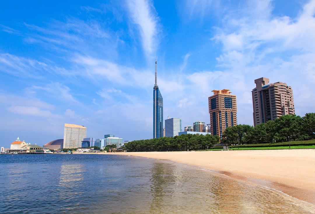 Seaside Momochi Beach Park