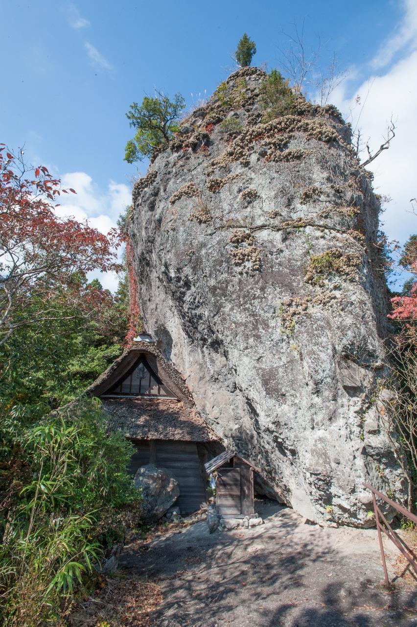 Oddly-shaped Rocks at Iwaya-1