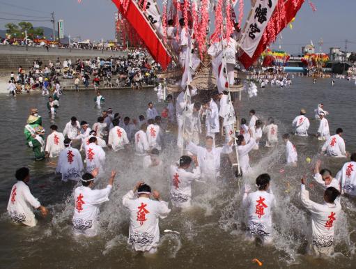 【風治八幡宮】川渡り神幸祭-8