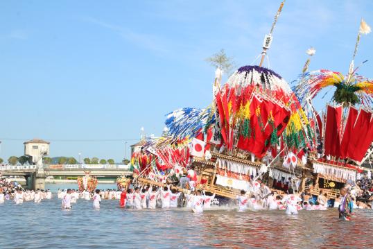 【風治八幡宮】川渡り神幸祭-0
