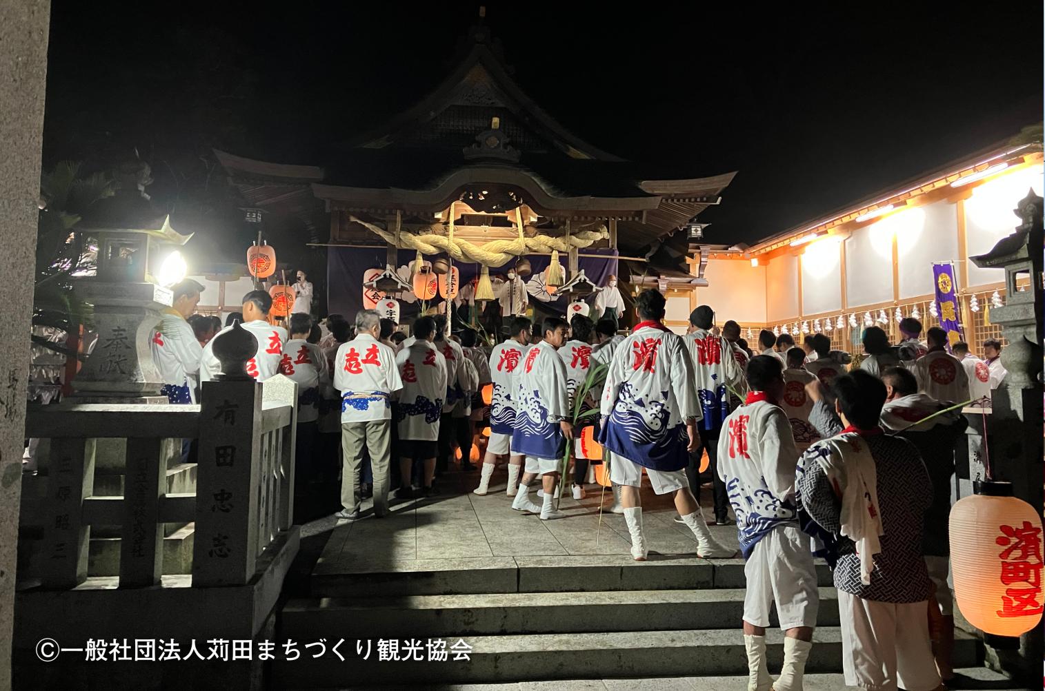 苅田山笠-4