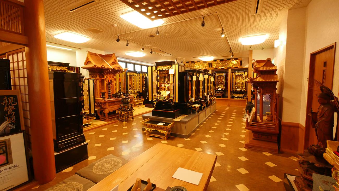 Tsuru Butsudan Koge Bussho (LLC) Yame Main Store-3