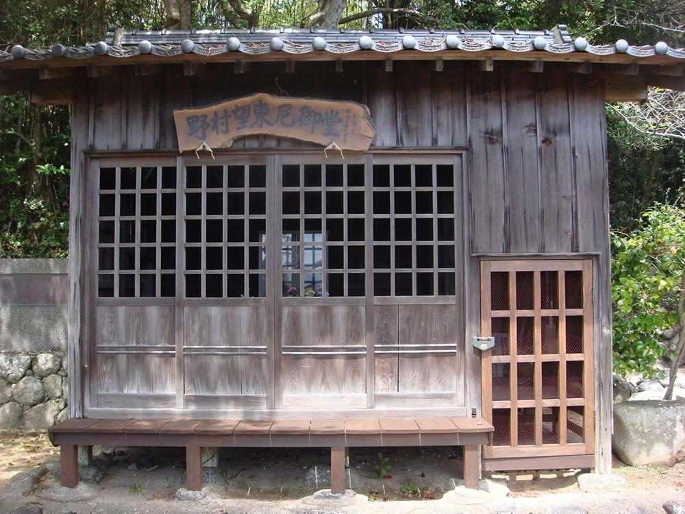 野村望東尼御堂