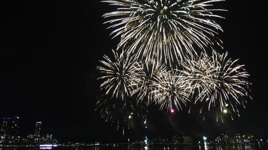 FUKUOKA Higashi Ward Fireworks Festival-9