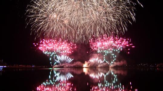 FUKUOKA Higashi Ward Fireworks Festival-2