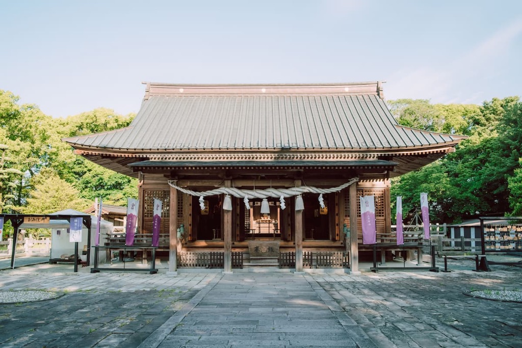 三柱神社