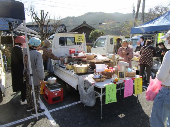 いきいき山村いわや「軽トラ市」-1