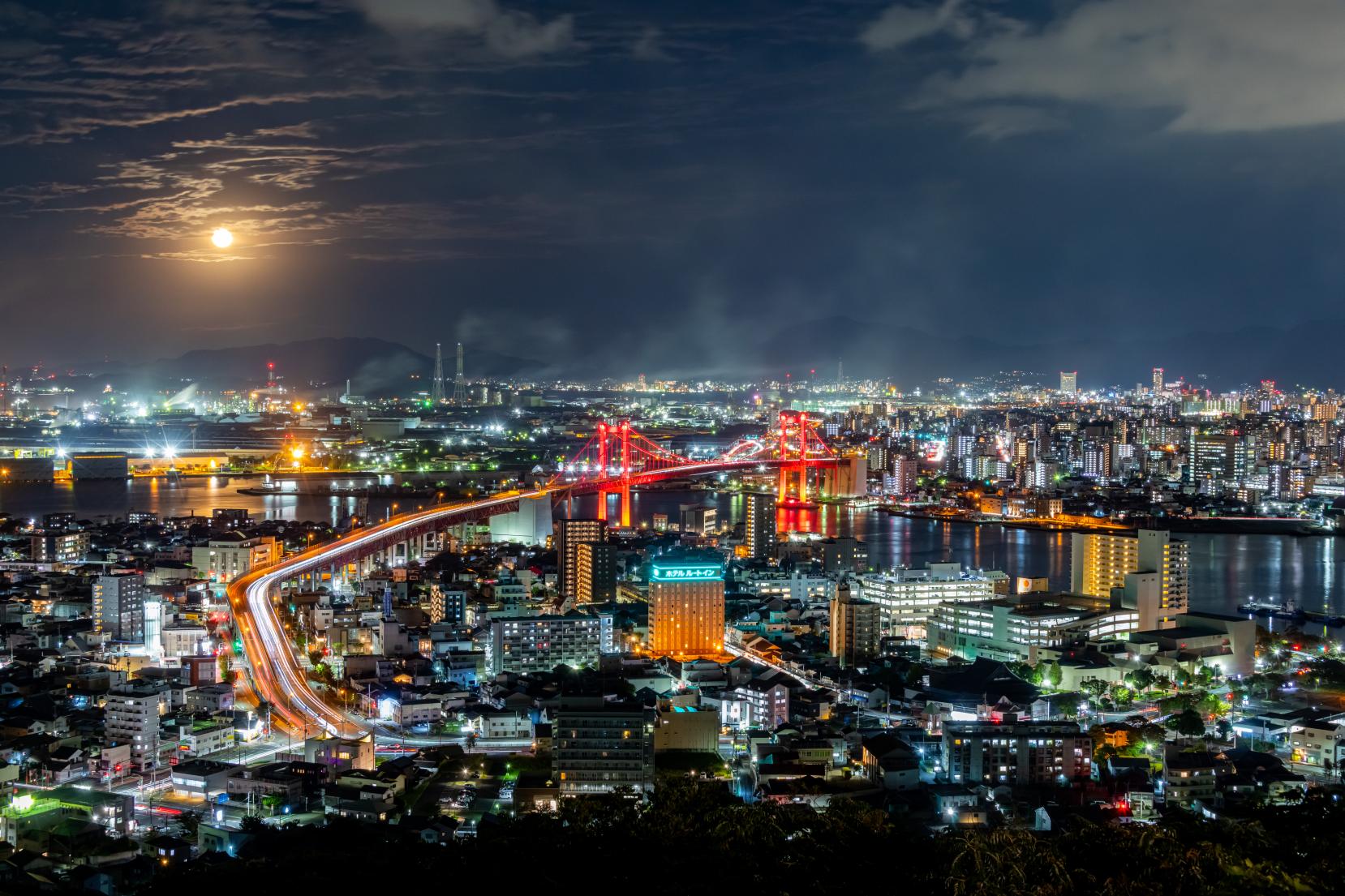 高塔山公園からの夜景