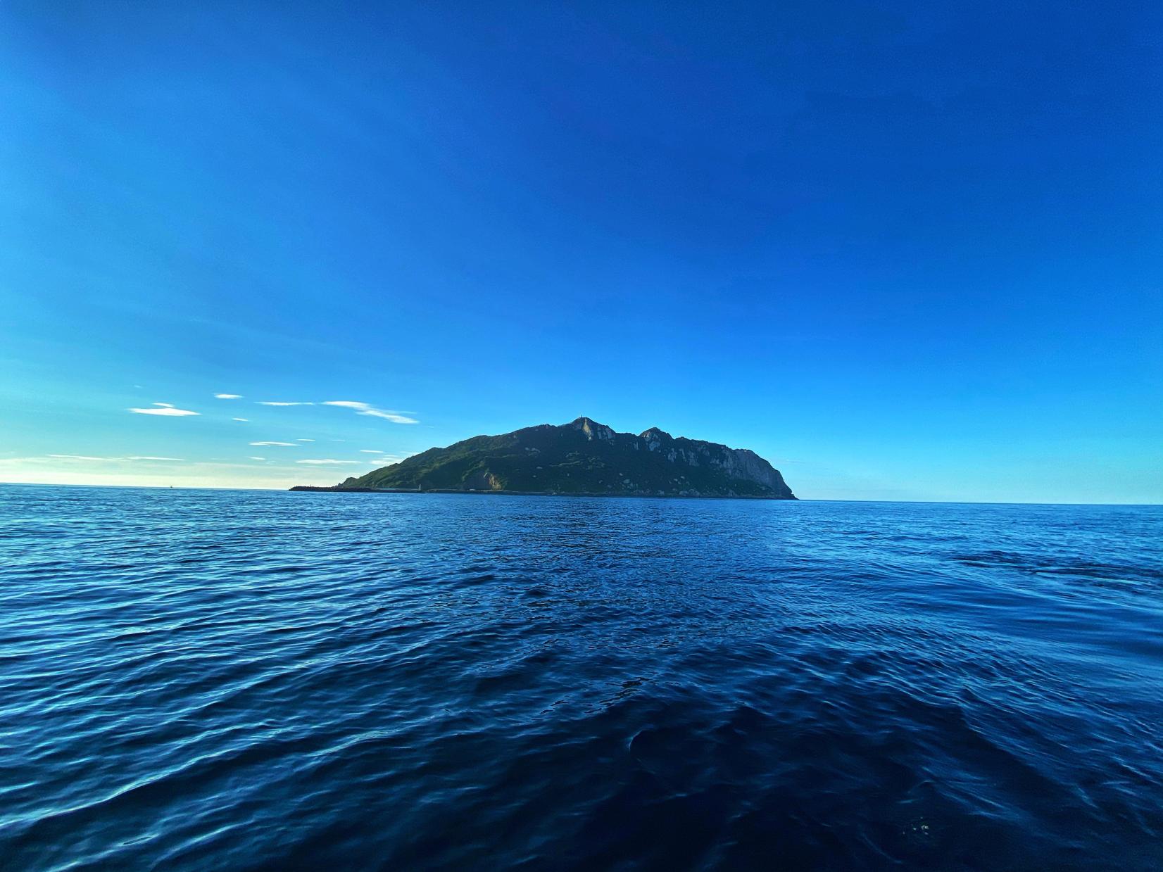 “The Sacred Island of Okinoshima ” Spiritual Cruise-1