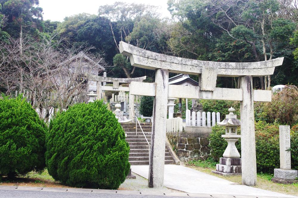 楯崎神社