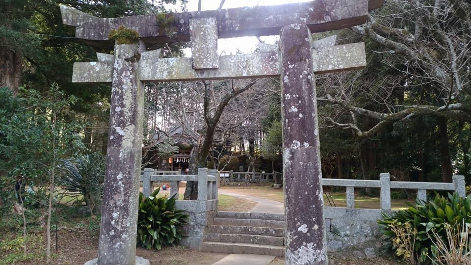 神在神社（神石）-1