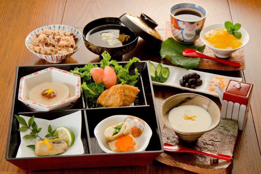 초식 카페 천연석 팔찌 즈도이-2