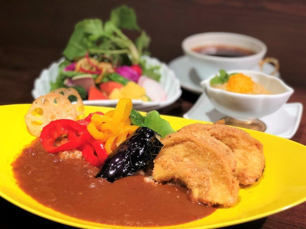 초식 카페 천연석 팔찌 즈도이-1