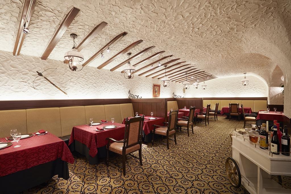 Restaurant The Castillian Room-1