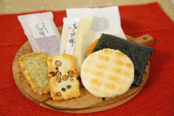 もち吉直方本店-0