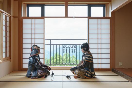 【ひこさんホテル和（なごみ）】鎧・浴衣姿のフォトセッション-5