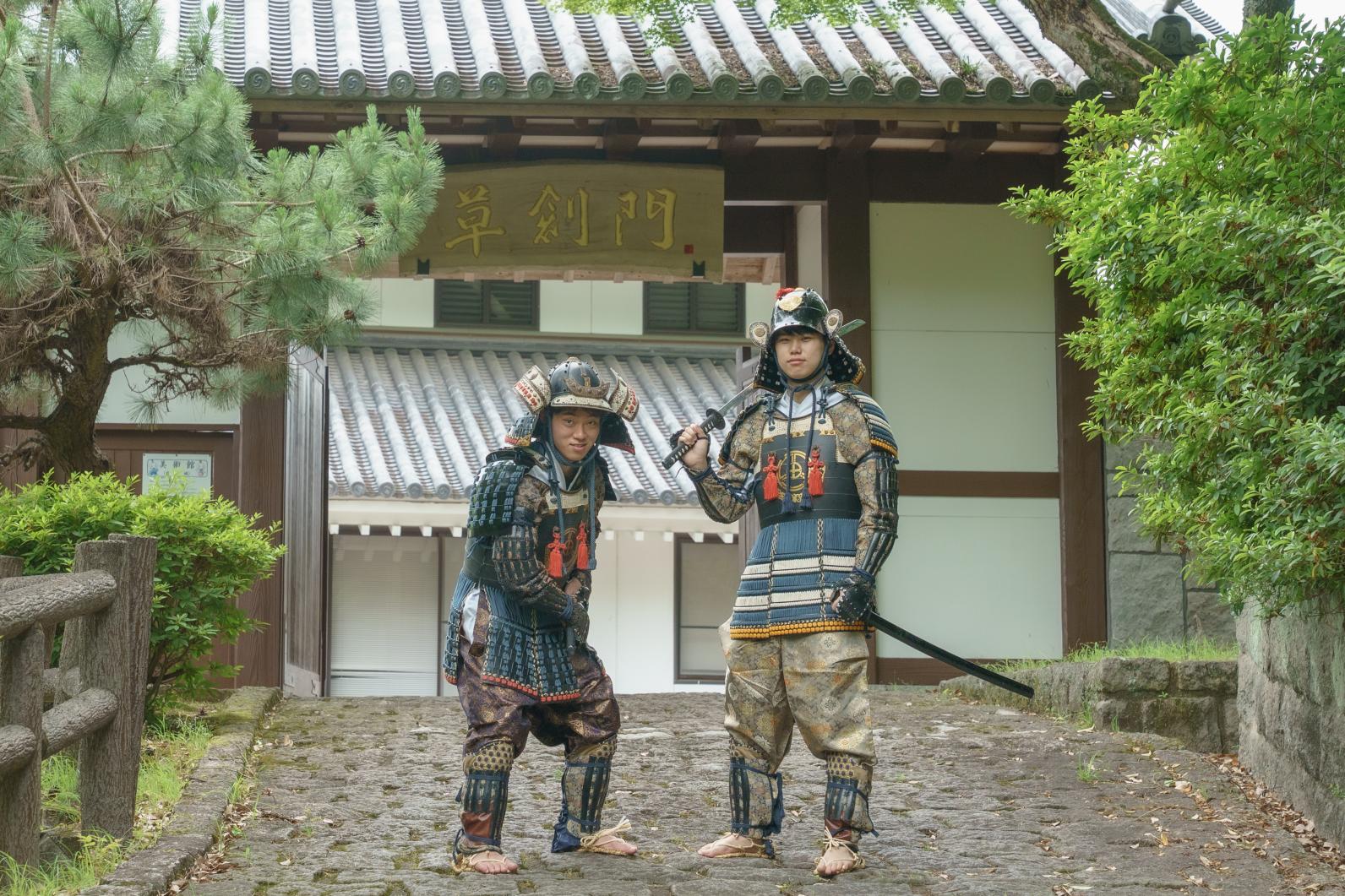 【ひこさんホテル和（なごみ）】鎧・浴衣姿のフォトセッション-3