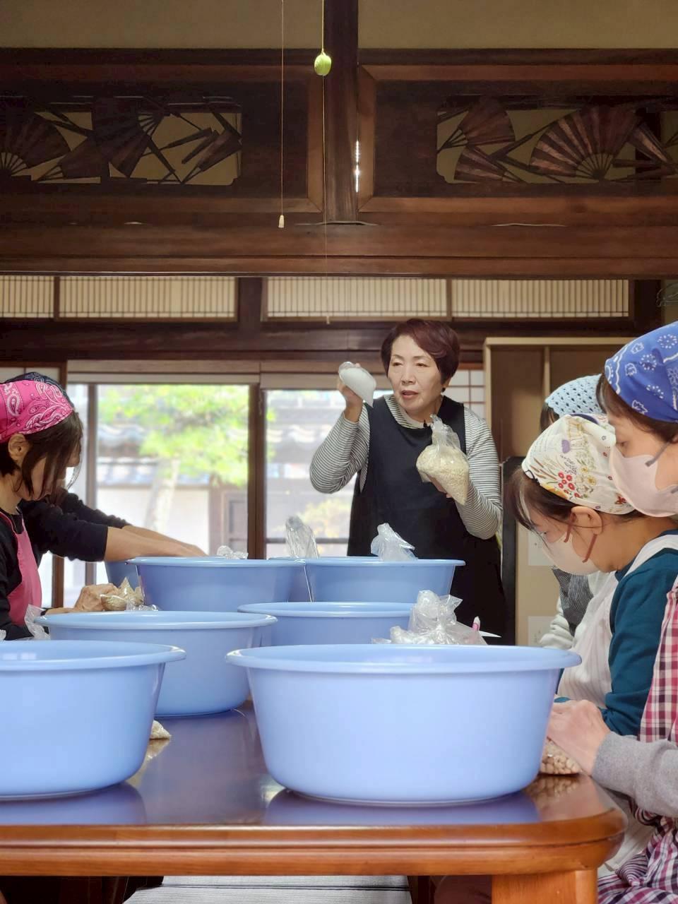 【ぶぜんみたいけん】ばあばの味噌教室-1