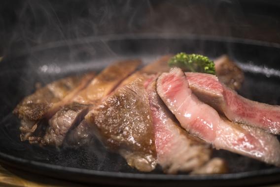 【いいづかヒューマンツーリズム】食育 福岡県最古の牛  筑穂牛の牛舎見学（飯塚市）-4