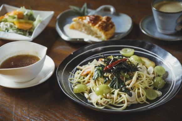 林檎と葡萄の樹・りんご庵-1