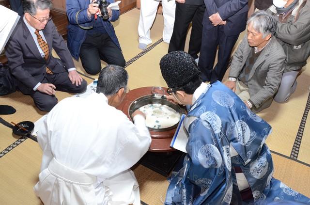 江浦八幡神社粥占い（粥占御試祭）（みやま市）-1