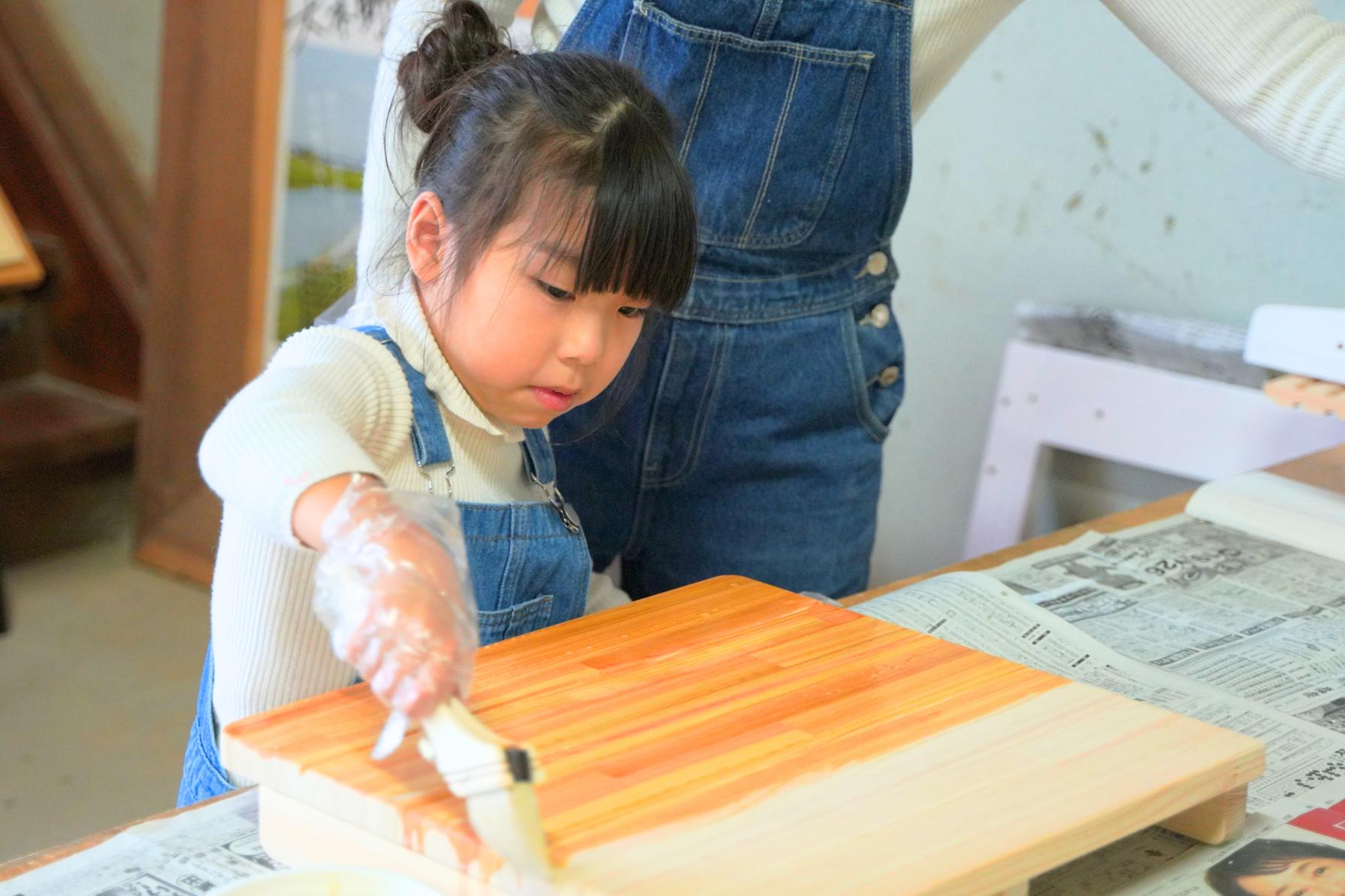 親子でつくる学習机製作体験-3