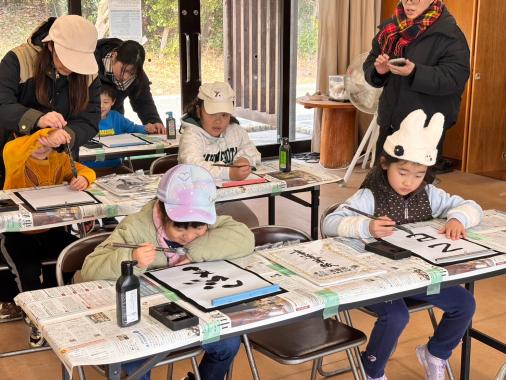 【海の中道海浜公園】新春ポニーふれあいサービス-1