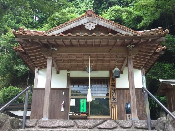 上中元寺薬師堂