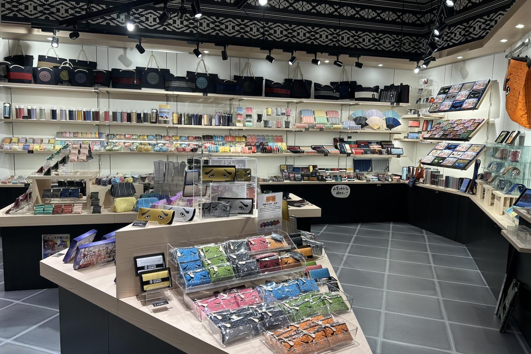 HAKATAORI SANUI – LaLaport Fukuoka-1