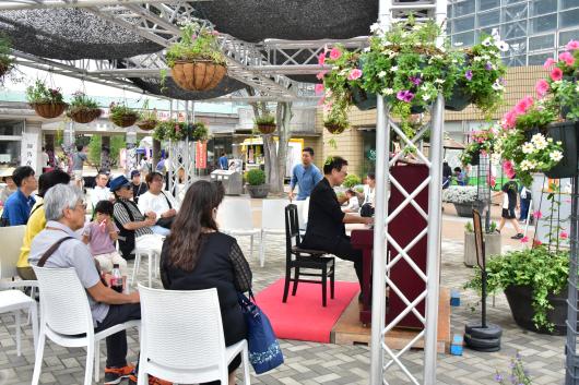 【北九州市立響灘緑地グリーンパーク】春のバラフェア2026 ストリートピアノライブ-2