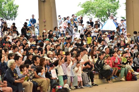 【北九州市立響灘緑地グリーンパーク】家族で歌って踊ってハッピーショー-2
