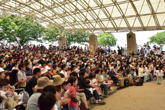 【北九州市立響灘緑地グリーンパーク】家族で歌って踊ってハッピーショー-0
